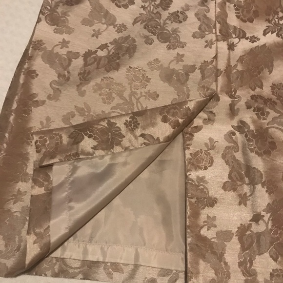 2 piece skirt and jacket - Picture 4 of 5